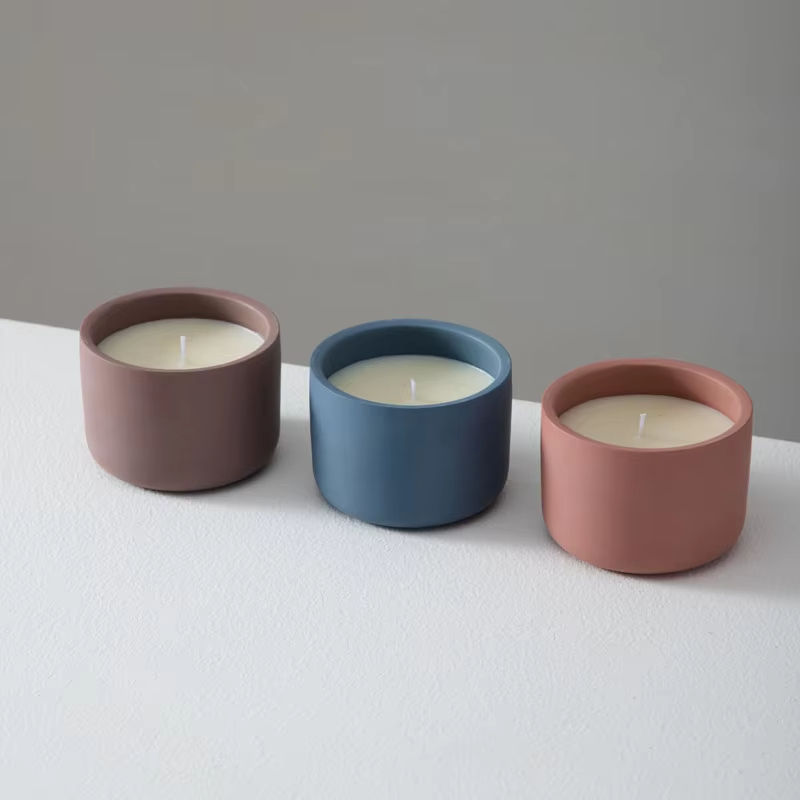 Aikun Wholesale Yaguang Modern Customized Eco Friendly Christmas Candle Container Ceramic Clay Candle Can