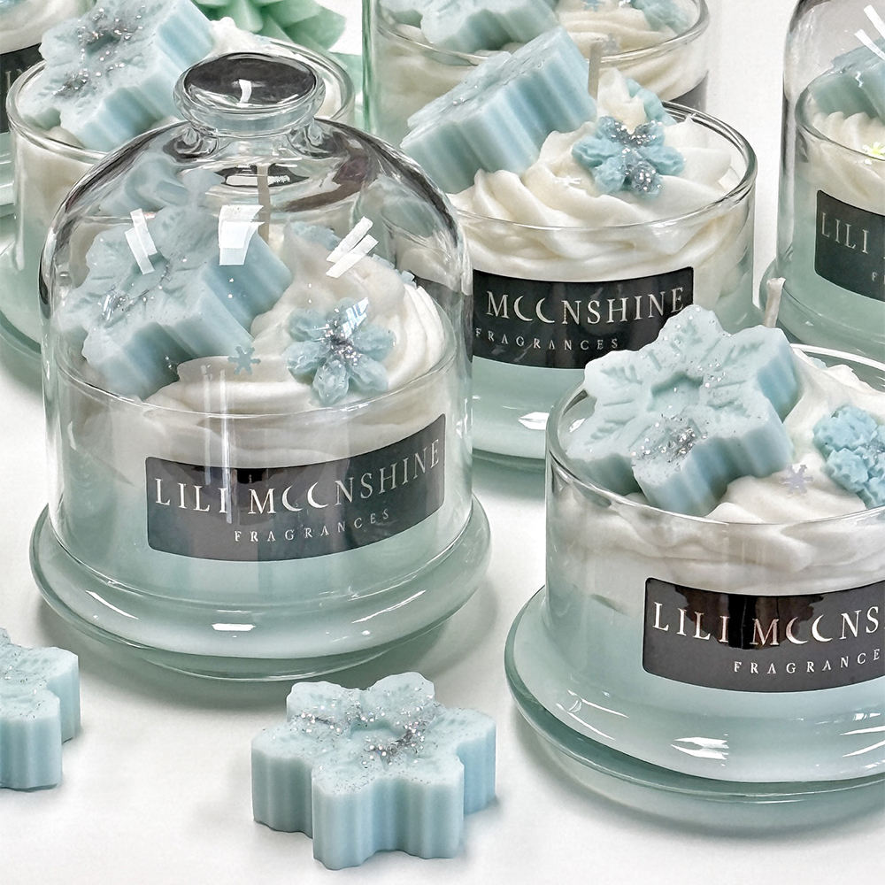 AIKUN Durable Factory Direct Scented Candle in Lidded Glass Jar Snowflakes NonToxic Safe Candle Customizable Gift Packaging