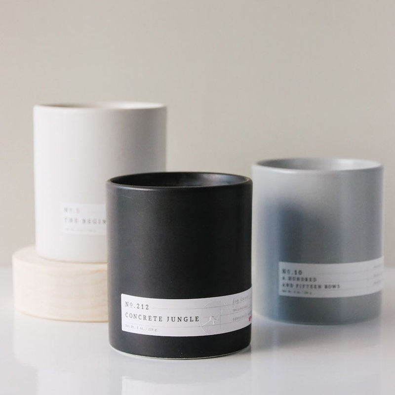 AIKUN Hot Selling Luxury Ceramic Jar Candle Home Decor Scented Soy Wax Essential Oil Aroma Candle/candles