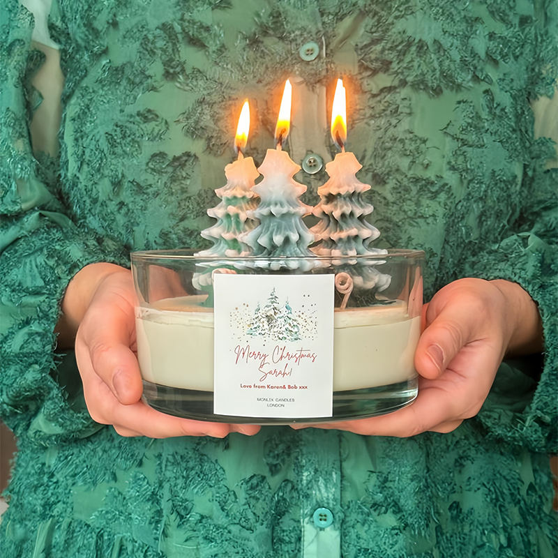 Wholesale Popular Christmas Tree Shaped Aromatherapy Soy Wax Round Christmas Candles with Packaging and Label