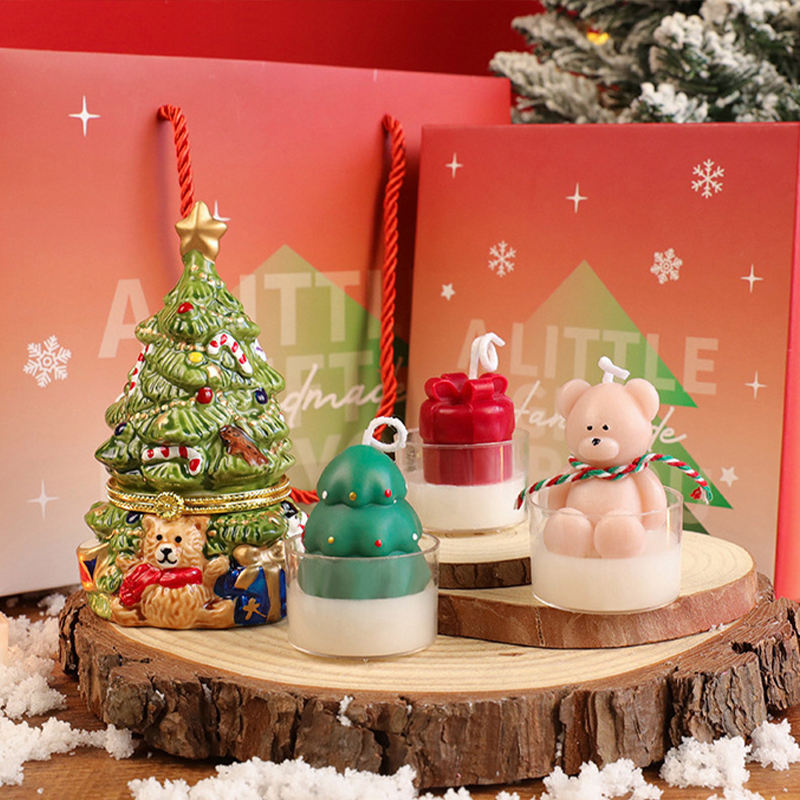 2025 Hot-selling Christmas Present Soy Wax Cute Christmas Tree Candle with Gift Box Packaging