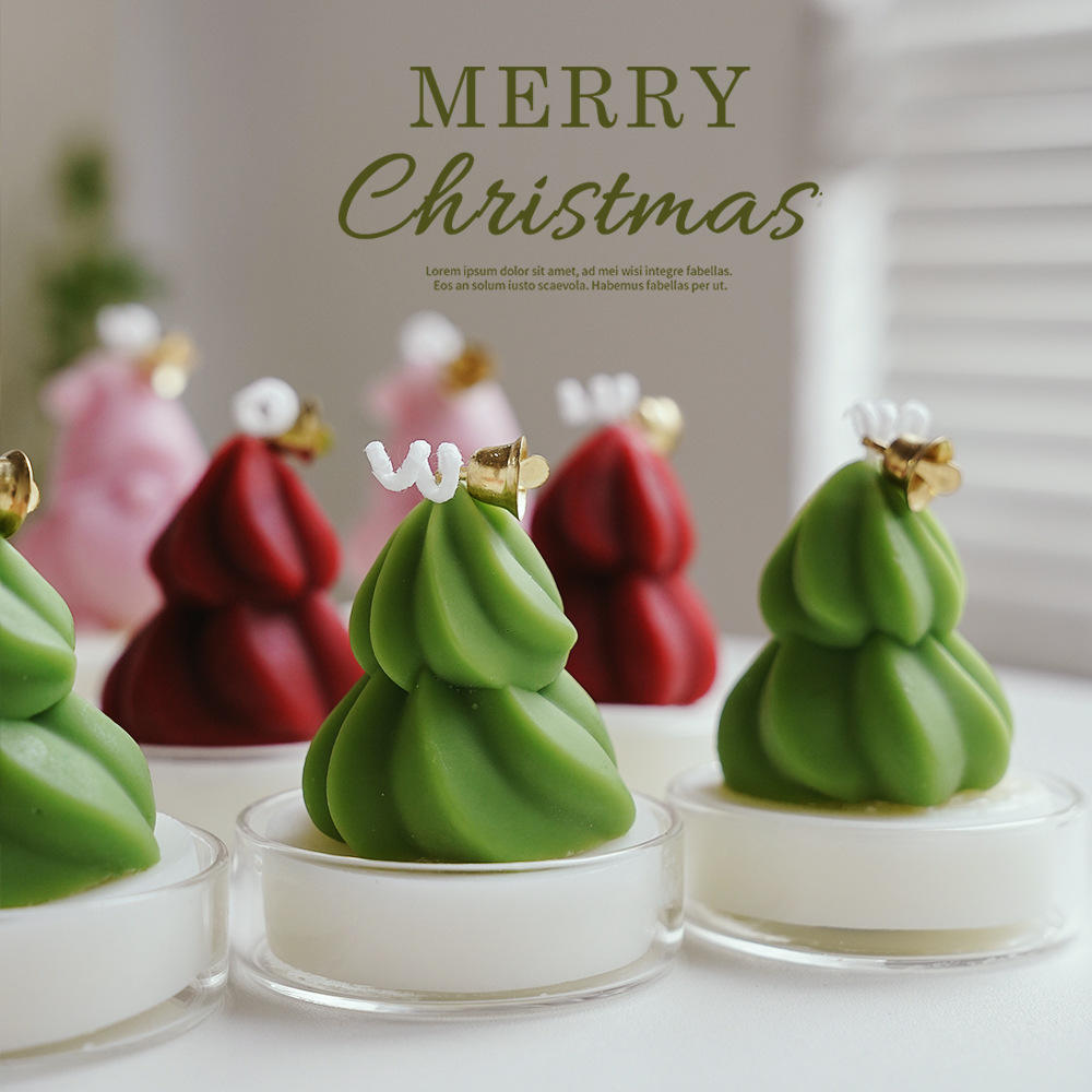AIKUN Christmas Elements Natural Soy Candles Lasting Aroma Scented Candles With Christmas Tree Santa Cute Bear
