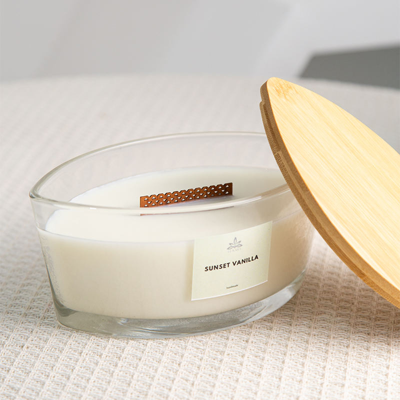 AIKUN Luxury Soy Wax Candles with Wooden Lid Simple Stylish Design Private Label Customization in Gift Box