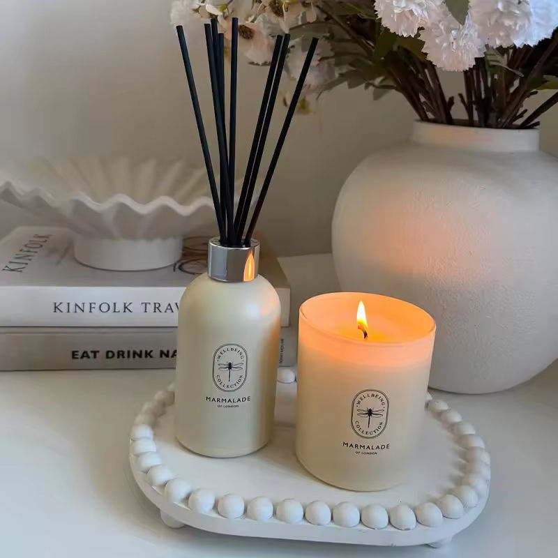 AIKUN Customized Luxury Handmade Glass Candle Jar Durable Reed Diffusers Decorative Scented Candle for Living Room
