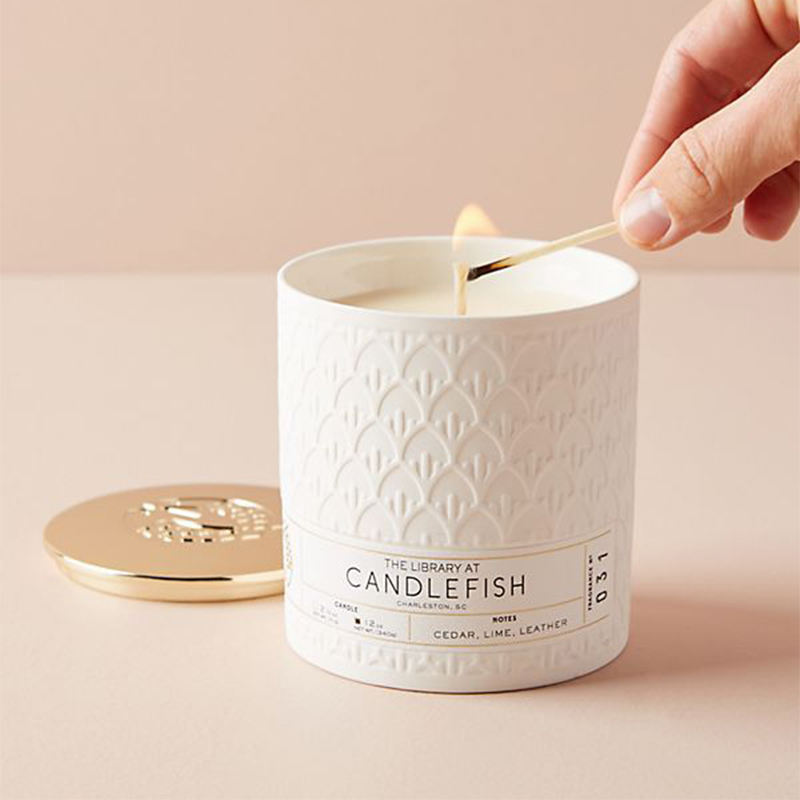 AIKUN Premium Container Customized Tag Fragrance Custom Scented Candle Set for Hotel Spa Party Workspace