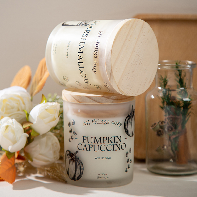 Brand Customized Home Gift Set Soy Wax Wooden Lid Aromatherapy Candle Exquisite interior decoration Glass Jar