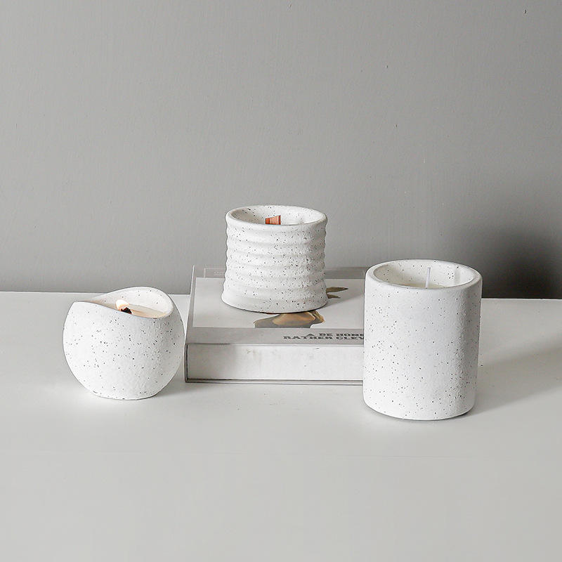AIKUN Natural Soy Wax Scented White Ceramic Candles Custom Packaging High Quality Best Seller Low Price Aromatherapy Candles