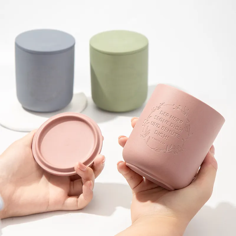 AIKUN Custom Private Brand Logo Scented Large Capacity Organic Soy Wax Scented Candles With Gift Box