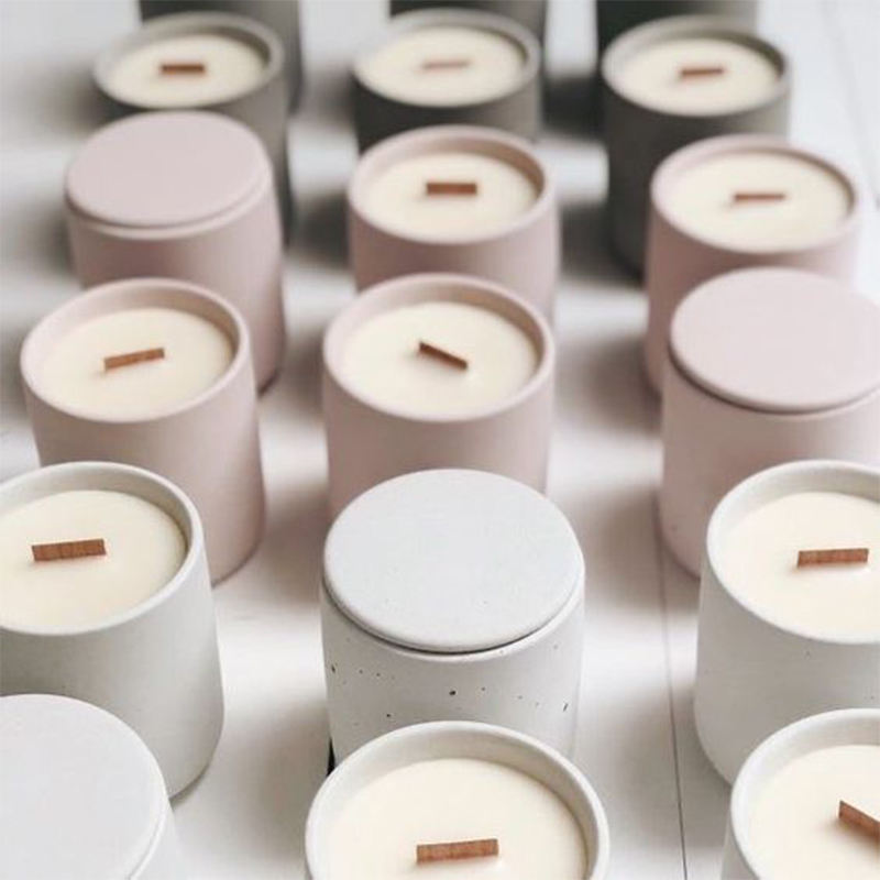 AIKUN Custom Private Brand Logo Scented Large Capacity Organic Soy Wax Scented Candles With Gift Box