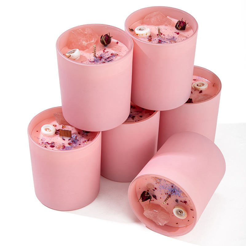AIKUN Customize Logo Organic Soy Wax Aroma Crystal Stone Candle Luxury Essential Oil Pink Scented Candle Gift Set