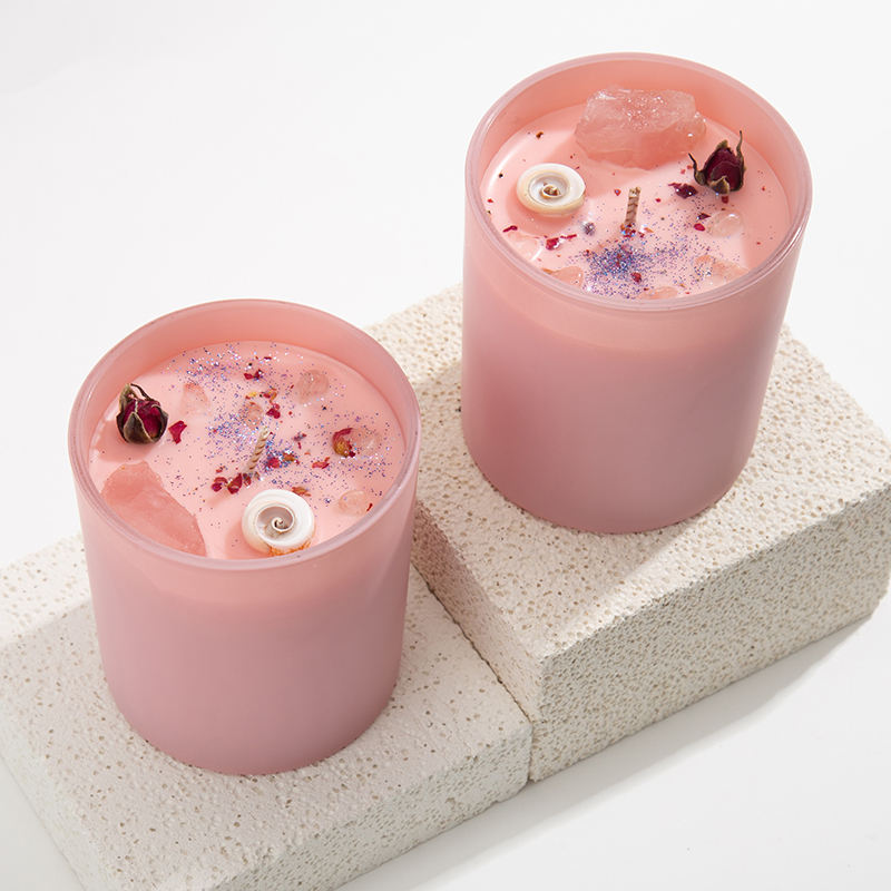 AIKUN Customize Logo Organic Soy Wax Aroma Crystal Stone Candle Luxury Essential Oil Pink Scented Candle Gift Set