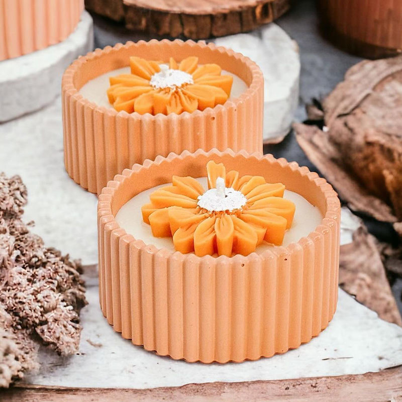 AIKUN Nordic Classic Ceramic Soy Wax Flower Wood Wick Scented Candle Luxury Valentine Scented Candles Gift Box