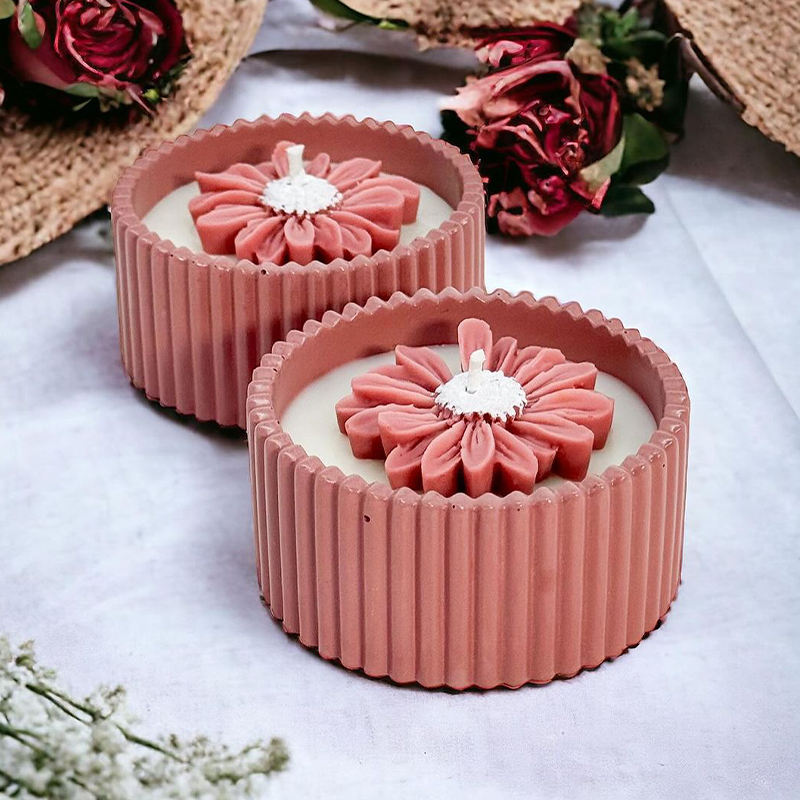 AIKUN Nordic Classic Ceramic Soy Wax Flower Wood Wick Scented Candle Luxury Valentine Scented Candles Gift Box