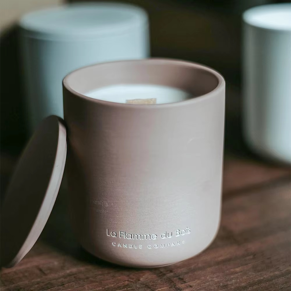 AIKUN Handmade Ceramic Aroma Candle with Lid Customizable Eco-Friendly Candle Soy Wax Candles for Home Decor Gift Sets