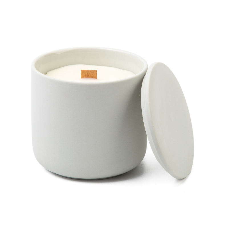 AIKUN Luxury Home Fragrance Round Ceramic Jars Soy Wax Scented Candles with Lid
