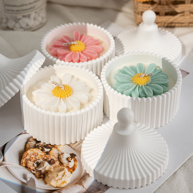 AIKUN Eco-Friendly INS Gypsum Ceramic Colorful Daisy Soy Wax Aroma Candle Gift Set for Relaxation Ambiance Creation