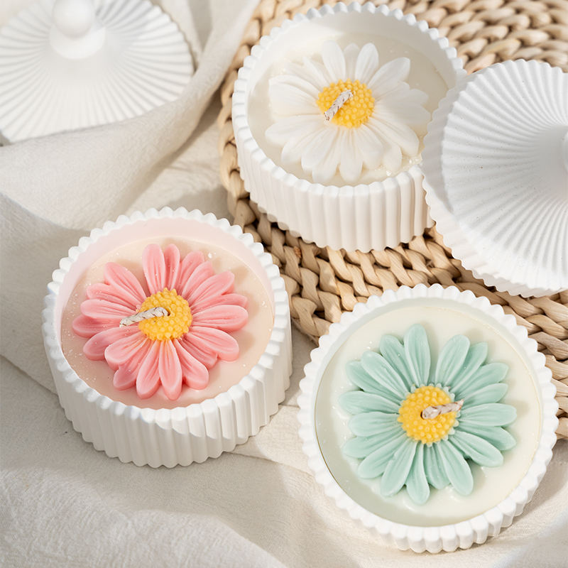AIKUN Eco-Friendly INS Gypsum Ceramic Colorful Daisy Soy Wax Aroma Candle Gift Set for Relaxation Ambiance Creation