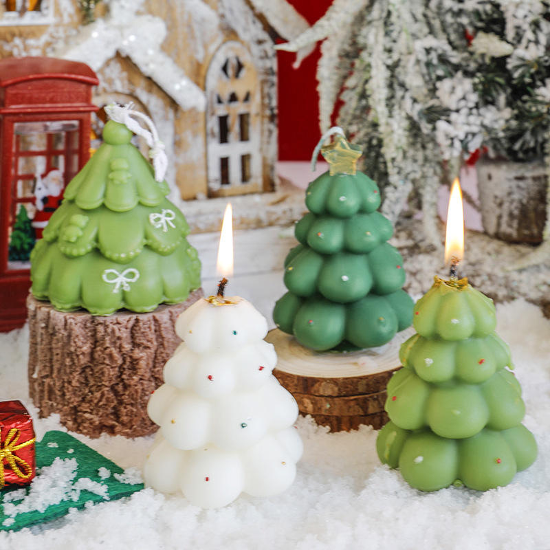 Christmas Scented Soy Wax Delicate Green and White Christmas Candle for Holiday Home Decorate