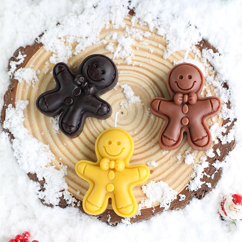 Suppliers Bulk Order Home Decorative Soy Scented Candle Gingerbread Man Christmas Candle for Desktop Ornaments