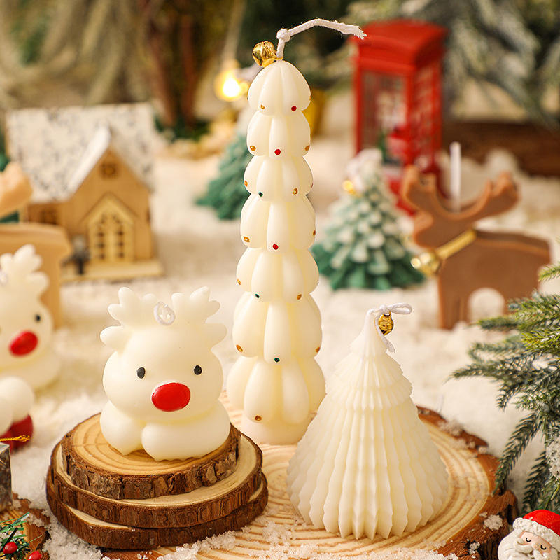 Wholesale Custom Handmade Popular Soy Wax Scented Christmas Candle Creative Christmas Candle with Elk Shape