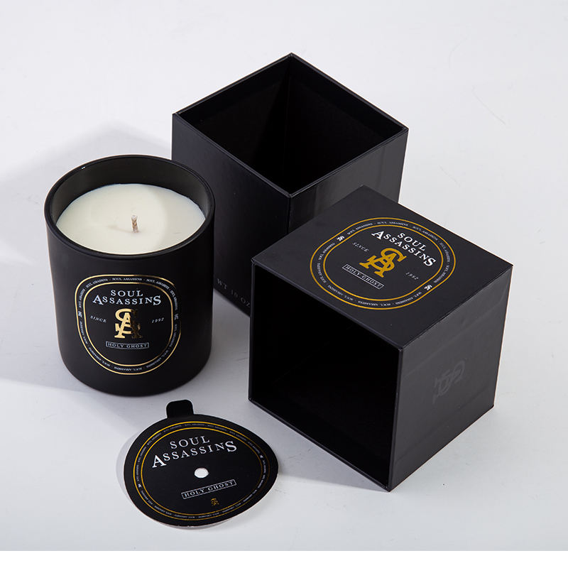 AIKUN Custom Original Soy Plant Oil Aromatherapy Fragrance Candles Luxury Fall Black Glass Scented Candle with Black Box