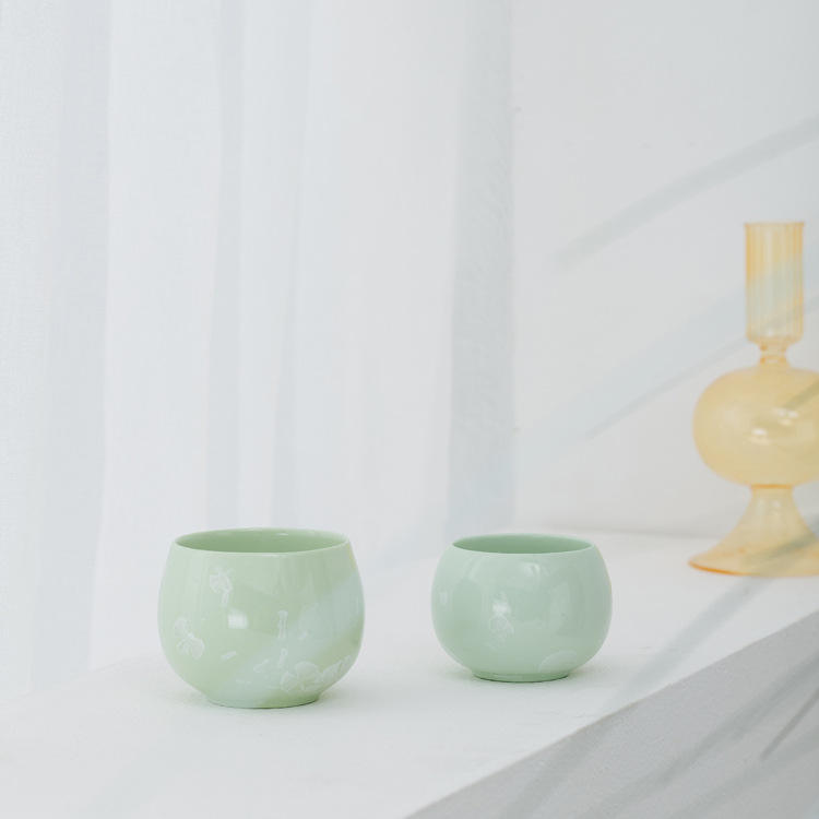 Factory Direct Sales Empty Luxury Mini Custom Made Candle Jars Aromatherapy Candle Cup