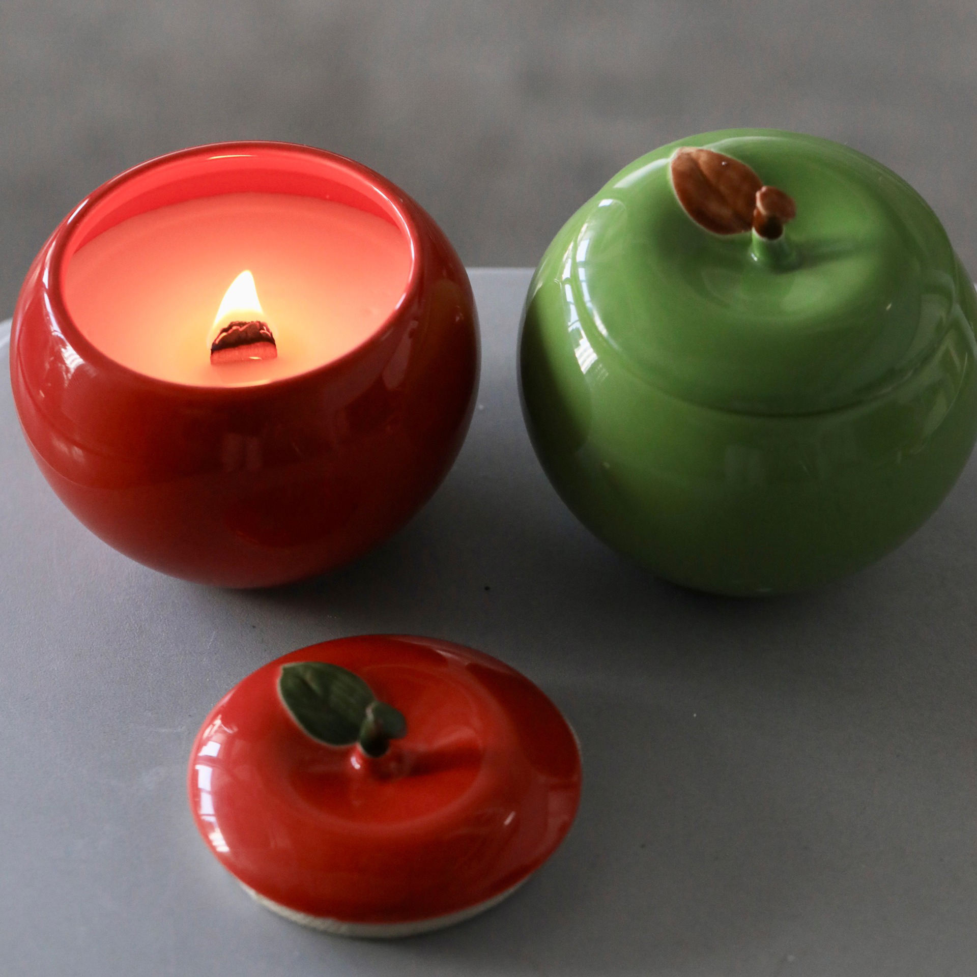 High Sales Aromatherapy Candles Factory Direct Price Premium Ceramic Soy Wax Scented Candles for Christmas