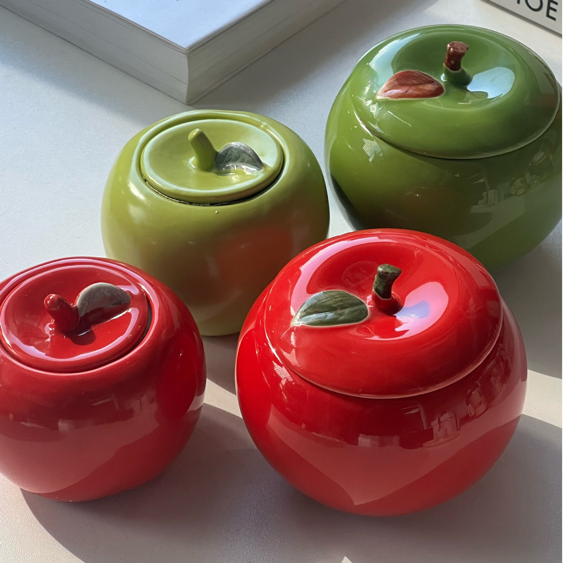 High Sales Aromatherapy Candles Factory Direct Price Premium Ceramic Soy Wax Scented Candles for Christmas