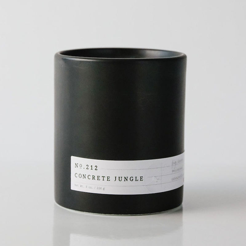 AIKUN Hot Selling Luxury Ceramic Jar Candle Home Decor Scented Soy Wax Essential Oil Aroma Candle/candles