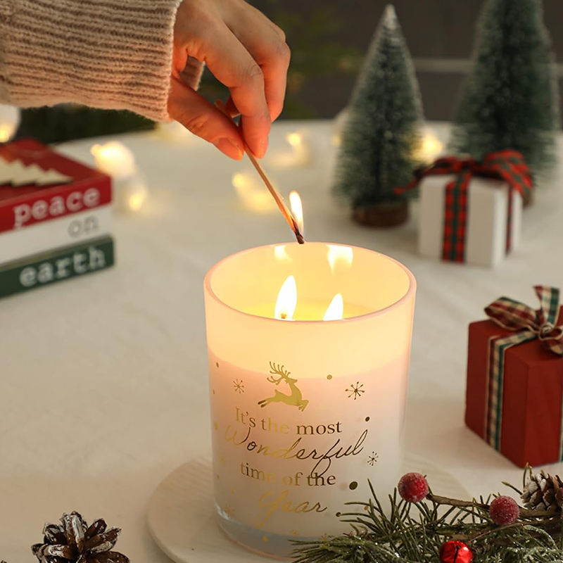 AIKUN Customizable Label Gold Elk Glass Jar Aroma Candles Lasting Fragrance Large Capacity Candle for Christmas