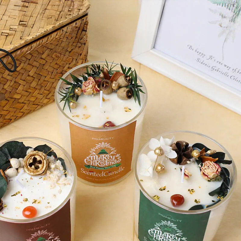 Wholesale Premium Soy Wax Aromatherapy Candle Lasting Essential Oil Flower Christmas Scented Candle Private Label Gift Set