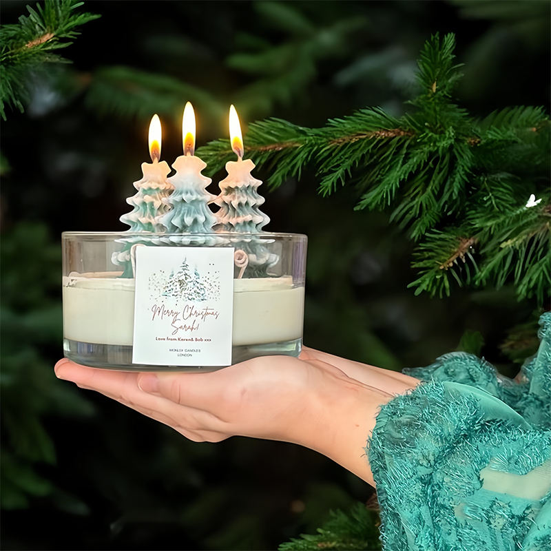 Wholesale Popular Christmas Tree Shaped Aromatherapy Soy Wax Round Christmas Candles with Packaging and Label