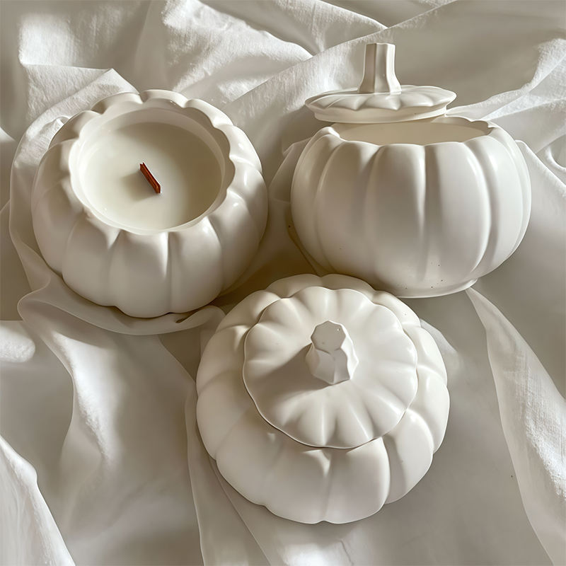 Custom Pumpkin Shaped Halloween Candles Natural Soy Wax Aromatherapy Candle for Holiday Gift Popular Candle