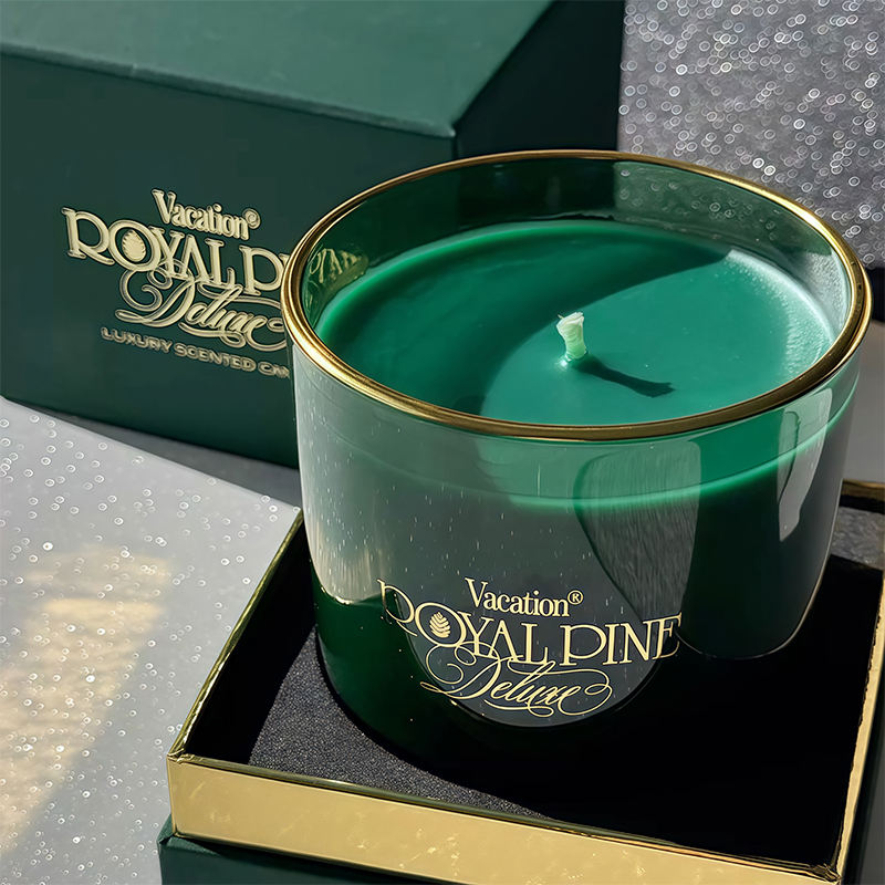 Hot Sale Stylish Glass Christmas Candle Popular Soy Wax Customized logo Candle for Living Room Decor