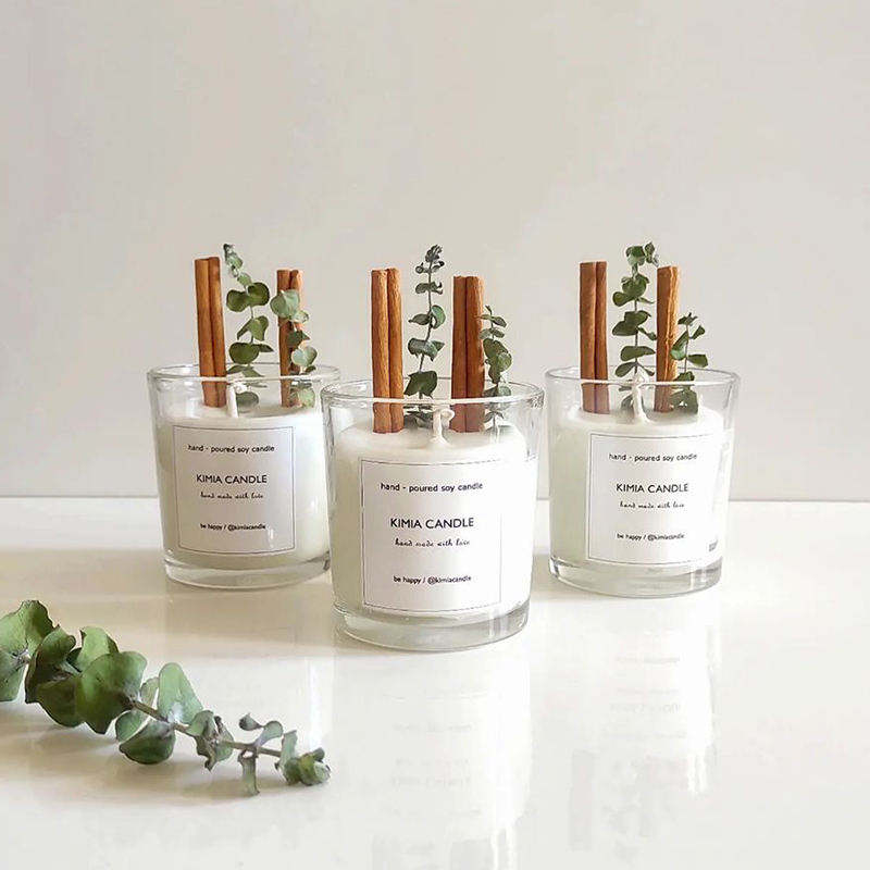 AIKUN Luxury Handmade Dried Flowers Glasses Scented Candle Romantic Natural Soy Wax Fragrance Candles With Private Label
