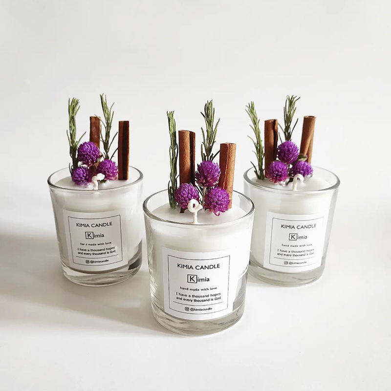 AIKUN Luxury Handmade Dried Flowers Glasses Scented Candle Romantic Natural Soy Wax Fragrance Candles With Private Label