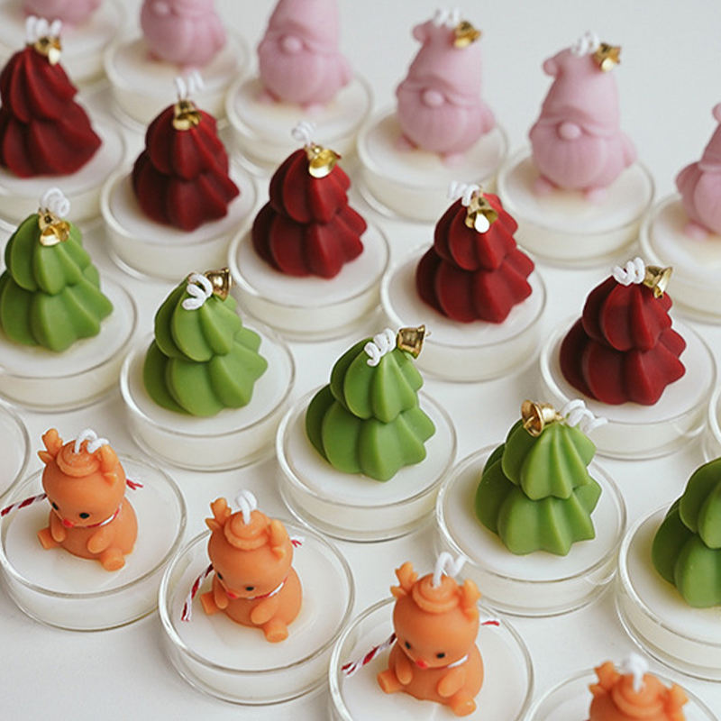AIKUN Christmas Elements Natural Soy Candles Lasting Aroma Scented Candles With Christmas Tree Santa Cute Bear