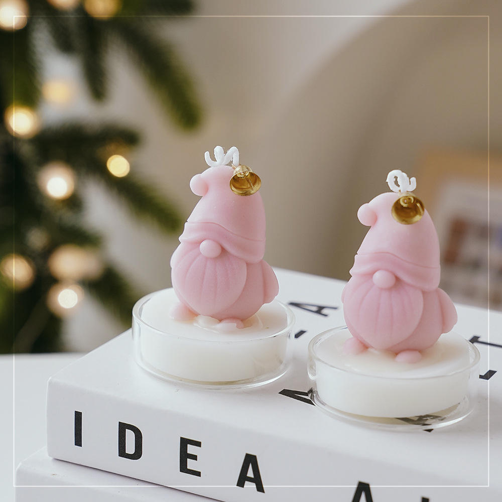 AIKUN Christmas Elements Natural Soy Candles Lasting Aroma Scented Candles With Christmas Tree Santa Cute Bear
