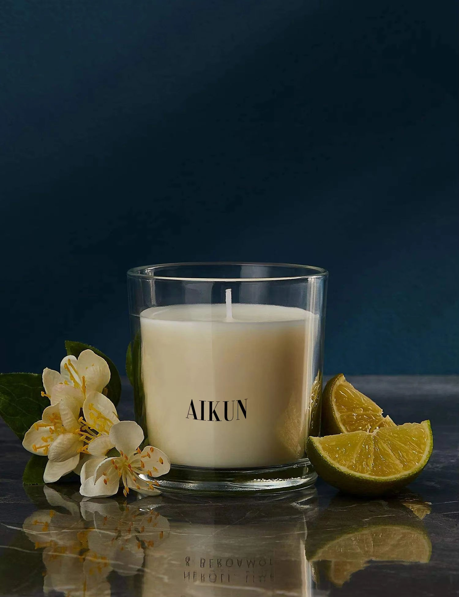 AIKUN Popular Wholesale Customized Gifts Home Decor Luxurious Aromatherapy Candles With Packaging Glass Jar
