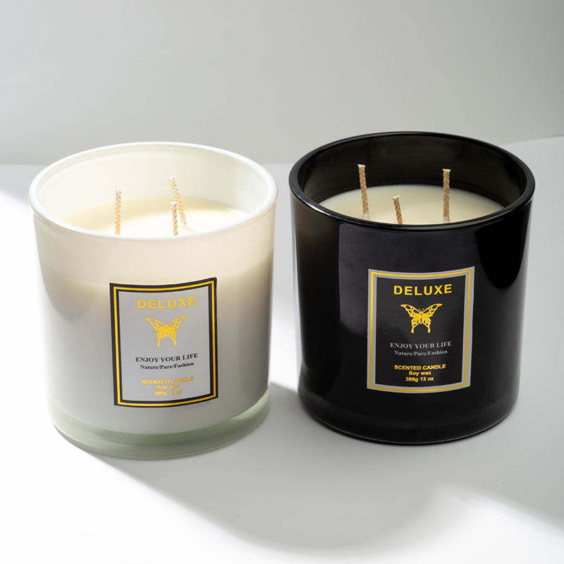 Luxury Private Label Aromatherapy Scented Soy Wax Candles Wedding Favor Three Wick Fragrance Candle With Glass Jar