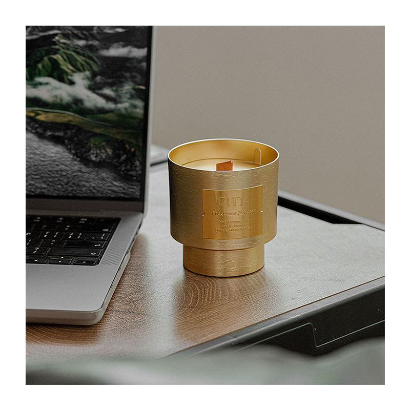 AIKUN Custom Logo Luxury Jar Wood Wicks Candle Soy Wax Fragrance Oil Scented Candle for Home Decorative Birthday Gift