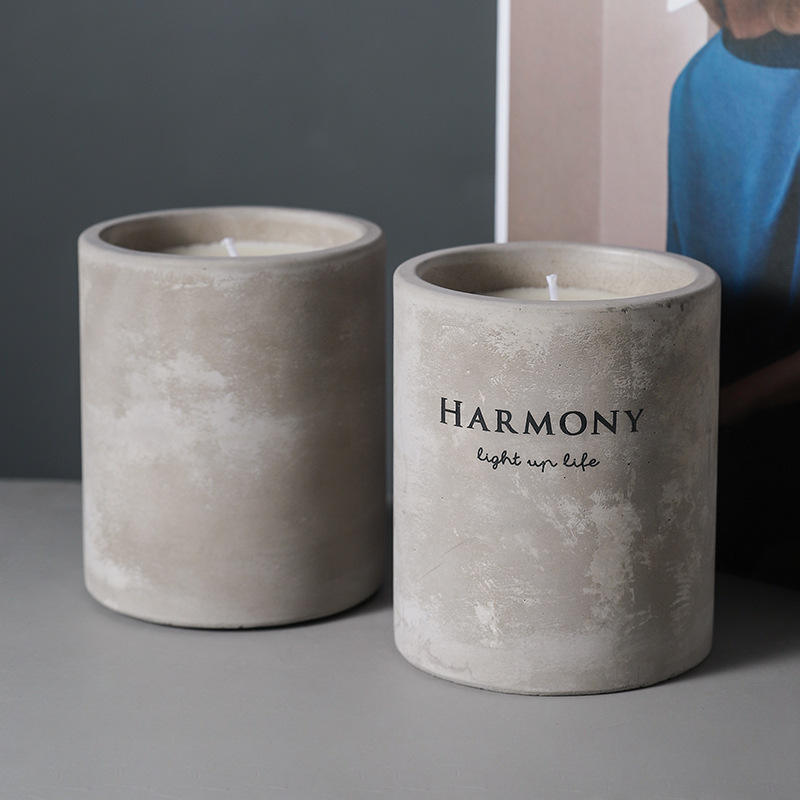 AIKUN Simple Fashion Custom Carved Logo Cement Candle 240g Concrete Aromatherapy Fragrance Soy Wax Candle Jar With Cement Lid