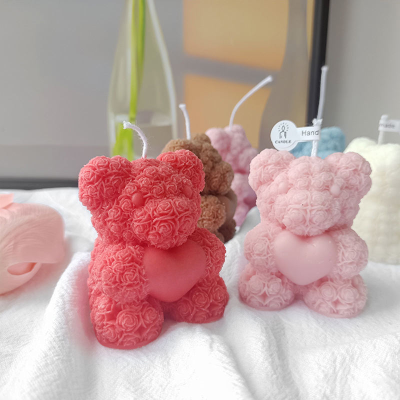 AIKUN Luxury Handmade Teddy Bear Rose Candles Custom Valentine\'s Day Gift Scented Soy Wax with Elegant Design