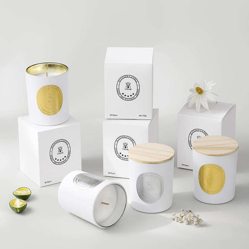 AIKUN Custom Logo Paper Box Packing Christmas Soy Wax Candle Electroplate Glass Golden Jars Scented Candles