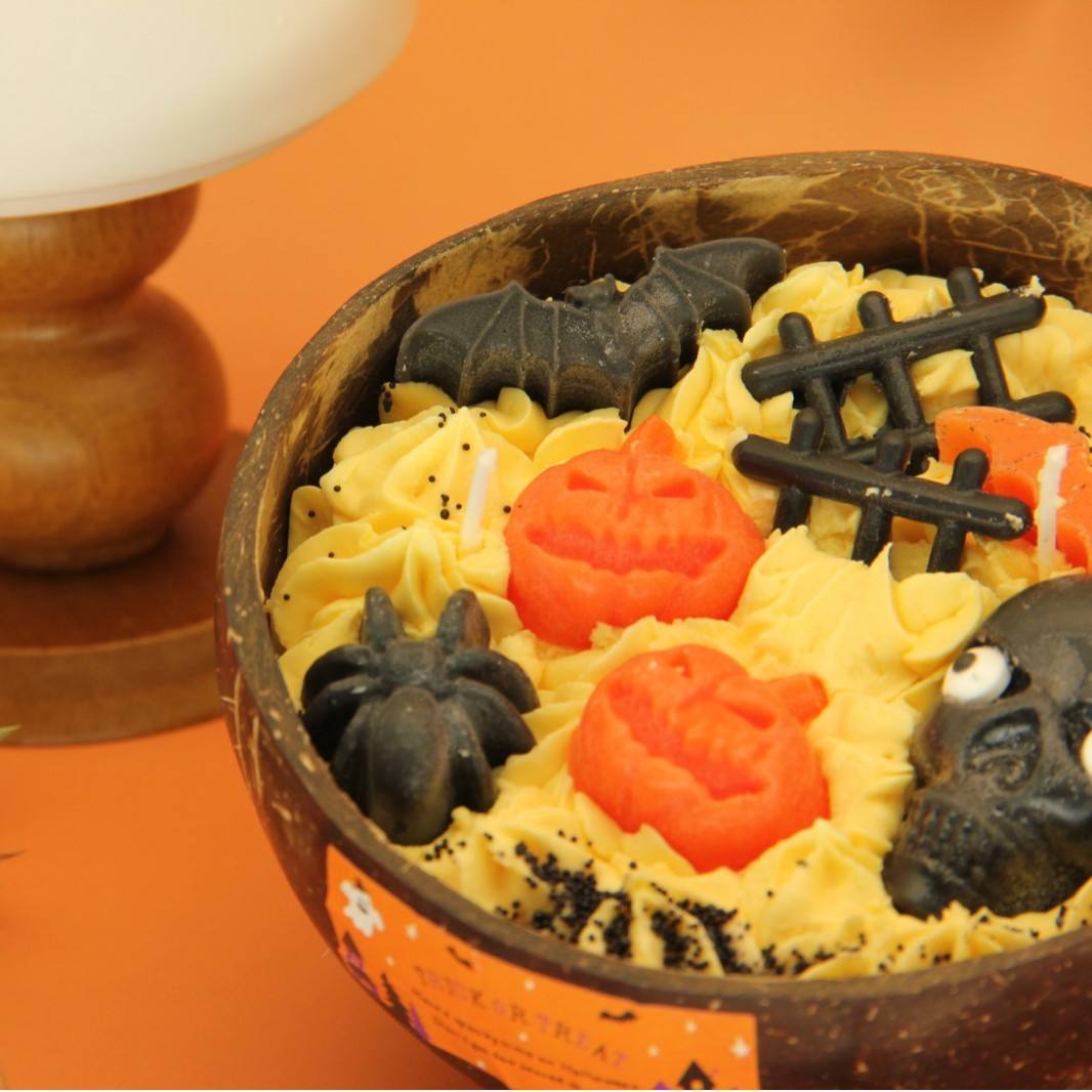 AIKUN Factory Customized Halloween Pumpkin Devil Candle Lasting Aroma Atmosphere Candles Scented for Gift Giving