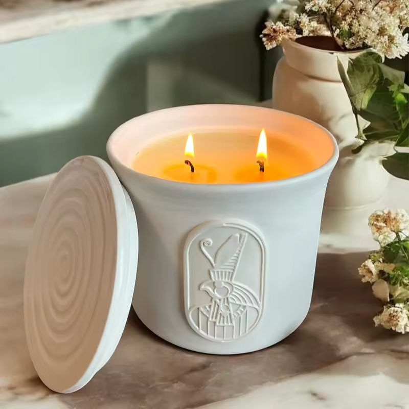 AIKUN Hot Selling Ceramic Jar Candle Set Custom Logo Soy Wax Scented Candles for Home Decoration