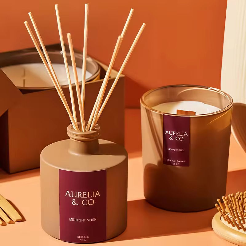 AIKUN Custom Perfume Gift Set Scented Candle Glass Jar Soybean Wax Candle Reed Diffuser for Living Room Hotel