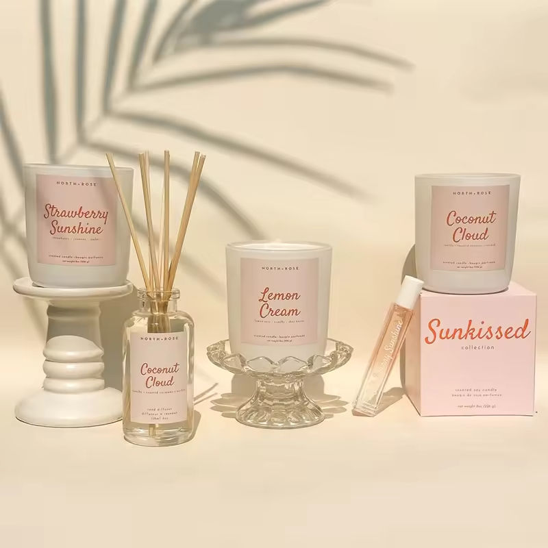 AIKUN Customized Luxury Handmade Glass Candle Jar Durable Reed Diffusers Decorative Scented Candle for Living Room