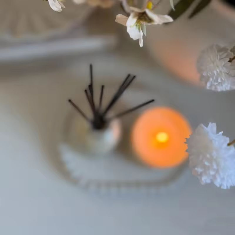 AIKUN Customized Luxury Handmade Glass Candle Jar Durable Reed Diffusers Decorative Scented Candle for Living Room