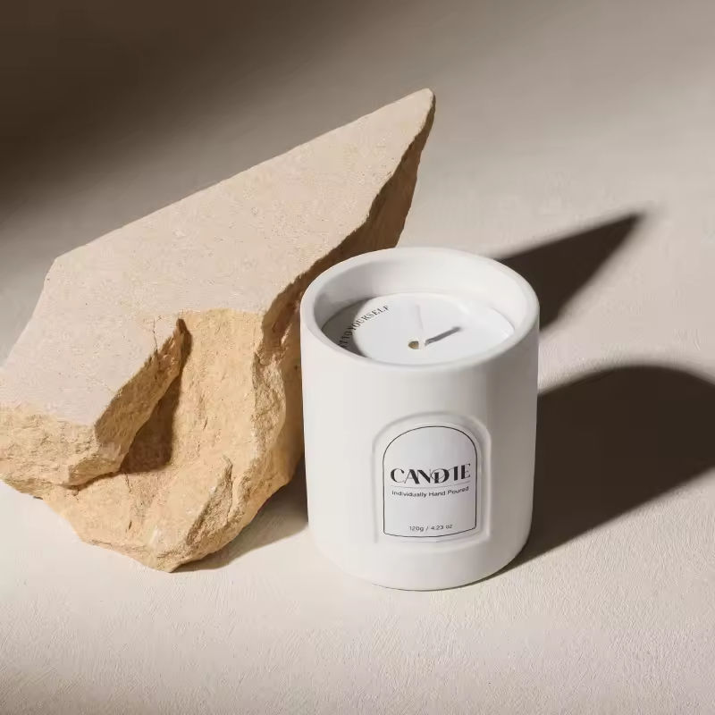 AIKUN Wholesale Customized Vanilla Fragrance Scented Candles Set Soy Candles Luxury Scented Decorative Candles for Living Room